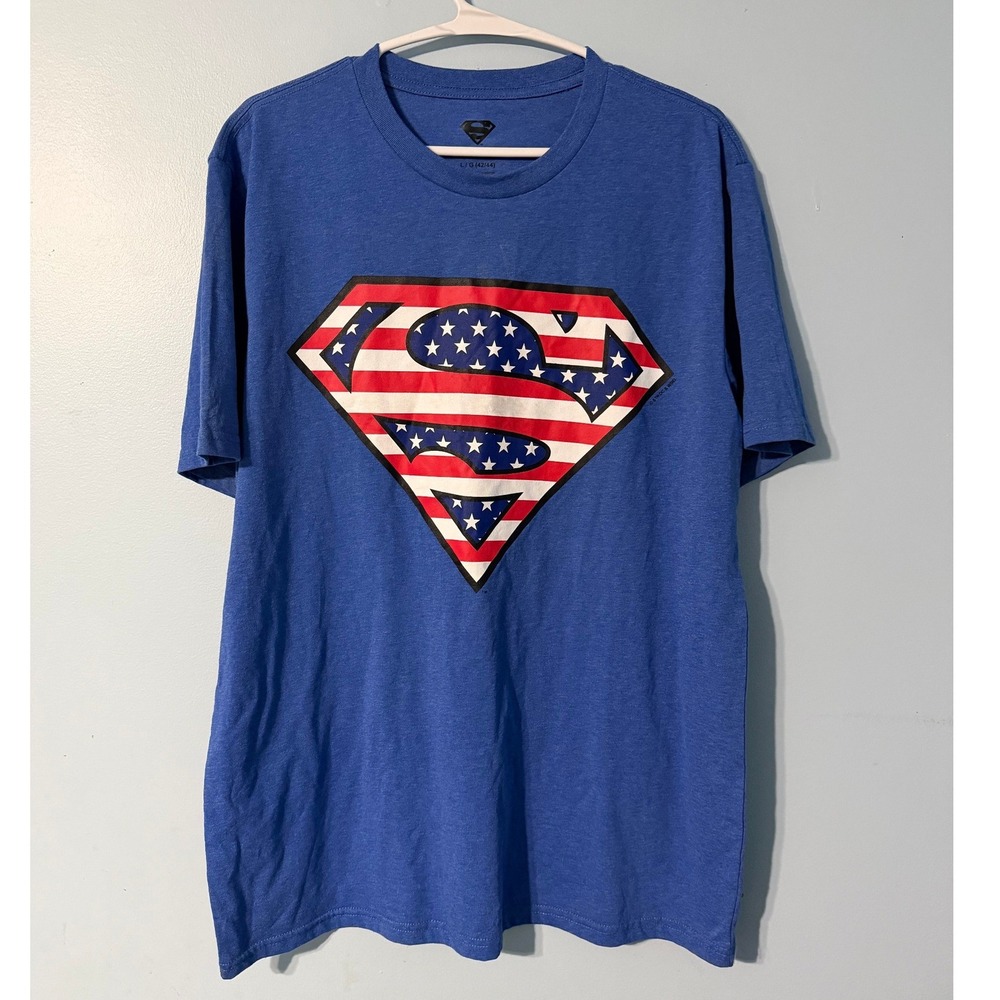 Superman Men's L Blue American Flag Shield‎ Graphic Mad Engine DC Comics 0807